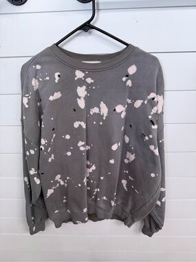Destructed sweater from Buckle